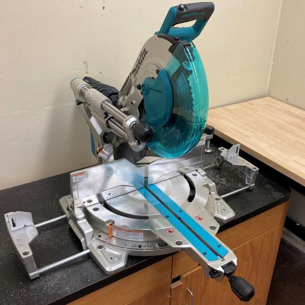 Compound Miter Saw